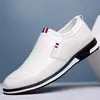 Comércio Exterior Atacado Sapatos de Couro, Sapatos Casuais de Negócios Masculinos, Novo Modelo Primavera 2026 Mocassins Masculinos, Sapatos Fáceis de Calçar