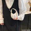 Bolsa Infantil 2026 Nuevo Otoño e Invierno Nicho Alta Gama Mini Bandolera Debajo del Brazo Forma de Media Luna Bolso de Mano Bolsa de Béisbol