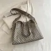 Bolsa de Ombro Grande da Moda Bolsa Tote de Grande Capacidade Nova Moda Primavera 2024 Bolsa de Braço Estampada Retrô