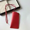 Estuche Elegante para Gafas Colgante de Cuello en Cuero PU, Funda Protectora Minimalista de Moda para Gafas con Cordón