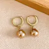 Pendientes de Diseño de Nicho de Lujo Ligero Estilo Francés Pendientes Dulces y Frescos Moda Simple Puños de Oreja de Perla de Gama Alta