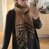 Nuevo Pañuelo de Seda a Cuadros Estilo Británico Estilo Coreano Versátil para el Trabajo Sensación de Alta Gama Pañuelo de Gasa Moda Diseño de Nicho Pañuelo para Mujer