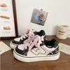 Zapatillas estudiantiles estilo dulce y fresco, nuevo modelo 2026 para niñas, zapatillas deportivas populares estilo coreano, zapatos blancos de suela gruesa estilo campus estudiantil