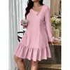 2026 Otoño Europeo Nuevo Estilo Elegante Adelgazante Moderno Versátil Color Sólido Manga Larga Volantes Vestido Mujer