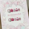 Alguém se importa com [armadura de criança de Tom e Mary] em fofa e doce menina rosa com laço de gato usando armadura