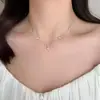 Collar Minimalista de Trébol de Cuatro Hojas de la Suerte Estilo Coreano para Mujer, Lujo Ligero, Estilo Fresco, Colgante de Diseño Nicho, Cadena Versátil para Clavícula