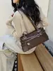 Bolso de hombro de gamuza con estampado de leopardo 2026, retro y elegante, versátil para el trabajo, y se puede llevar como bolso de mano o bolso Boston