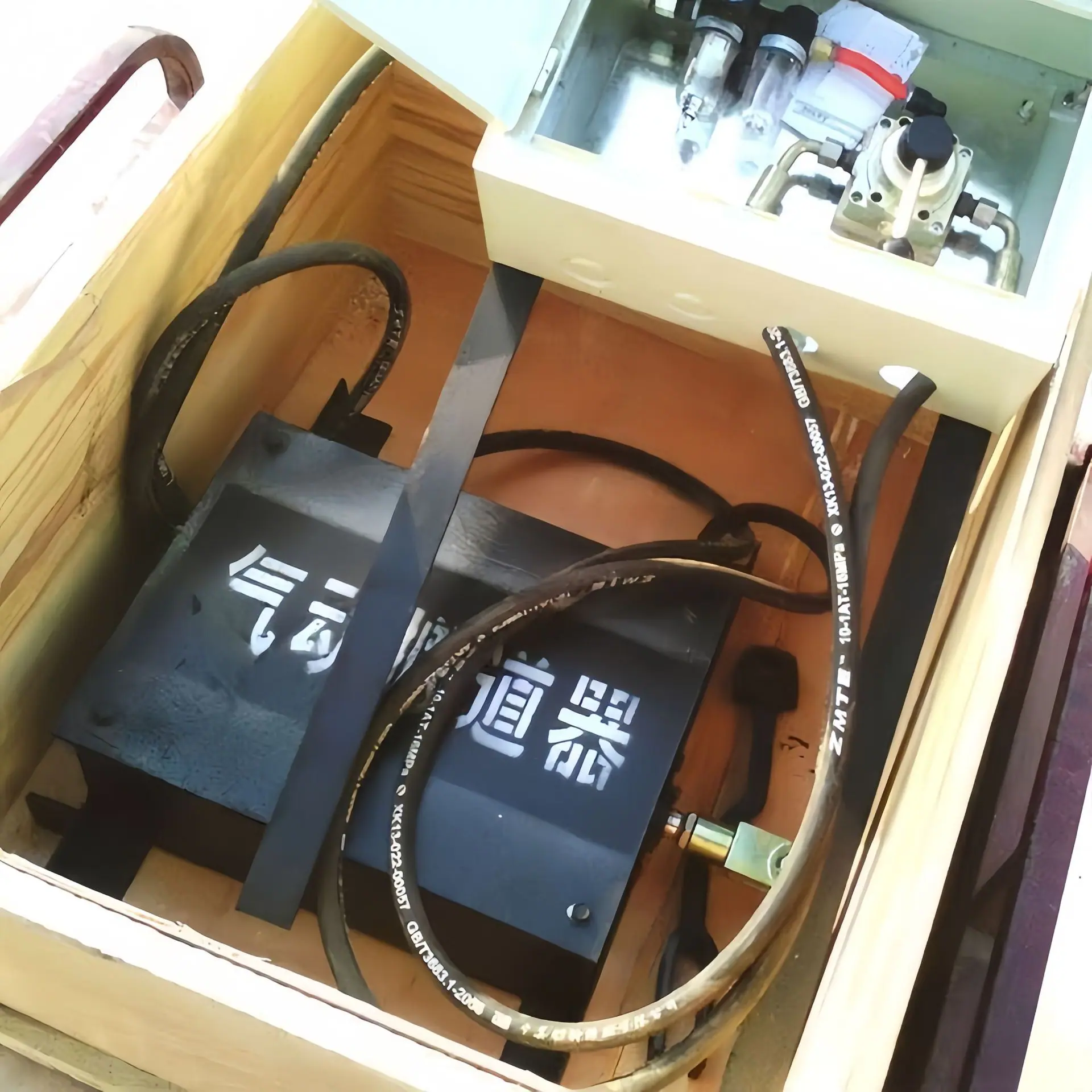 气动扳道器图4.jpg