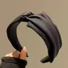 Diadema de Satén Color Sólido Cacao Otoñal con Lazo, Estilo Francés Versátil, Elegante de Ala Ancha, Adelgazante del Rostro, Lujo Ligero