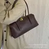 Moda Minimalista Coreana e Japonesa para o Trabalho 2026 Nova Coleção de Outono Feminina Bolsa Almofada de Alta Qualidade Bolsa de Ombro Bolsa de Braço