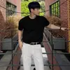 Nova Camisa de Malha de Manga Curta de Verão para Homens, Cor Sólida Texturizada, Corte Slim, Camiseta de Seda Gelada para Negócios, Atacado Transfronteiriço de Comércio Exterior