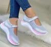 Comercio exterior transfronterizo 2026 nuevos zapatos casuales para mujer, suela gruesa, tejido fly-knit transpirable, velcro, malla casual, talla grande, zapatos para mujer