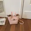 Bolso de mano de alta gama tipo cubo 2026 nueva moda versátil bolso cruzado para mujer, bolso de mano pequeño exquisito y súper popular para salir
