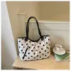 Bolsa Tote de Alta Gama para Mujer, Nuevo Estilo Verano 2026, Súper Popular, Exquisita Bolsa de Hombro de Lunares, Bolsa de Gran Capacidad para Viajes Diarios