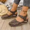 Sandalias de cuña de punta cerrada para talla grande en stock, moda europea y americana de verano, versátiles sandalias huecas de velcro para mujer 2026