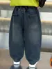 Pantalones de Peluche para Niños Otoño Invierno 2026 Nuevos Elegantes para Niños Pequeños Monopieza de Peluche Estampado de Dibujos Animados Jeans Ropa de Invierno