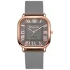 Novo Explosões Moda Quadrado Relógio Feminino Pulseira Escala Romana Quartzo Antigo Coringa Relógio Feminino Atacado