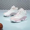 Tênis de Basquete Infantil para Meninos e Meninas 2026 Novo Couro Impermeável Antiderrapante Solado Macio Calçados Esportivos para Crianças de Meia-Idade e Grandes Atacado