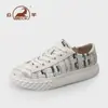 Sapatos femininos autênticos Gongyang, modelo novo, cabedal em tecido respirável, sapatos casuais de sola grossa, com cadarço, sola macia, tênis confortáveis para uso externo para mulheres