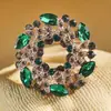 Moda Retro Lujo Ligero Broche Bauhinia Elegante Pin de Cristal Accesorios para Chaqueta de Traje Listos para la Venta