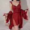 Guiruo Sexy Escote en V Profundo Encaje Costuras Satén Fino Brillante Más Copa de Pecho Camisón con Tirantes Bata Exterior Traje Ropa de Casa 4423