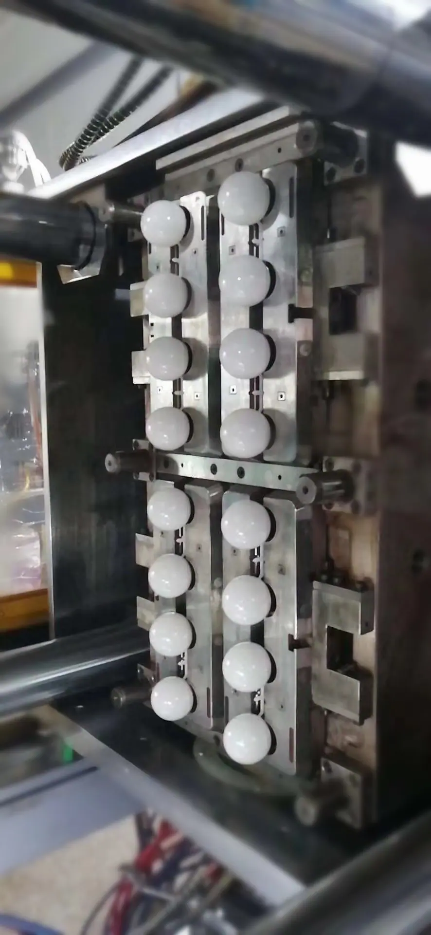 60罩模