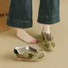 Nuevas zapatillas gruesas de estilo coreano para mujer, colección de verano 2026, zapatillas deportivas y para correr para estudiantes, zapatillas casuales, zapatillas con plataforma de suela gruesa para aumentar la altura