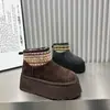 Botas de neve estilo étnico para mulheres, cano curto, sola grossa, que aumentam a altura, novo estilo de inverno 2026, com forro integrado de couro e pele, forradas com fleece e espessadas para aquecimento