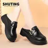 Chinelos Fechados Estilo Novo 2026, Antiderrapantes, Estilo Britânico Retrô, Confortáveis Sapatos Birkenstock, Versáteis e Fáceis de Usar, Meio Chinelos com Solado Macio para Uso Externo