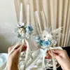 Copas de Champaña de Alta Gama para Bodas y Fiestas de Cumpleaños Decoradas con Flores Inmortales para Crear un Momento Fresco y Romántico