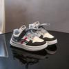 Zapatos Blancos de Moda Infantil Otoño 2025 Nuevos Zapatos Deportivos de Malla Transpirable para Niñas Zapatos Casuales Antideslizantes para Niños
