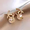 Brincos de Pérola Stud Estilo Francês para Mulheres 2025 Novos Populares Brincos de Luxo com Design de Franja, Elegantes Acessórios de Orelha de Luxo Leve de Nicho