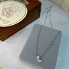 Mismo estilo que tienda de oro arena oro completo diamante mariposa cadena integrada doble capa tridimensional mariposa de la suerte diseño sentido mujer regalo