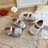 Zapatos de piel para niña estilo coreano 2026 primavera y otoño nuevos zapatos de ballet para niños con suelas blandas, versátiles zapatos de princesa con lazo