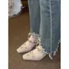 Lindo Sapato Mary Jane de Salto Alto para Mulheres 2026 Novo Estilo Elegante Estilo Francês com um Toque de Luxo, Adequado para Vestidos e Madrinhas, Sapatos de Salto Bloco
