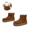 Novas botas de neve com sola grossa 2026 botas femininas de inverno com forro de pelúcia e design espessado, sapatos quentes de algodão de neve peludos