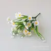 Flor artificial al por mayor hierba acuática plástico hierba de primavera flor Violeta acabado impresión serigráfica flor pequeña Margarita flor falsa accesorios decorativos Flor