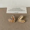 Aretes de Tuerca de Metal con Corazón de Zircón a la Moda para Mujer, Lujo Ligero, Nicho de Alta Gama, Aretes Versátiles de Moda Únicos