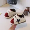 Zapatos para bebé para niños y niñas de 0 a 1 año, 6-9-12 meses, zapatos para caminar de suela blanda, zapatos blancos versátiles de color block deportivo