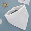 Toalla de saliva para bebé de gasa de cuatro capas transfronteriza, toalla triangular anti-escupir, babero para recién nacido con botón a presión, babero para bebé