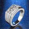 Anillo de caballero dominante con imitación de diamante Mosan, suministro en vivo, temblores de mano rápidos, tres filas de diamantes, 2 quilates, anillo de diamante para hombre moderno y con ambiente