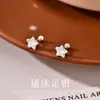 Pendientes pequeños y delicados con forma de mariposa y lágrima redonda, hechos de plata pura 999, diseñados para mujer, con un look moderno y elegante inspirado en INS, perfectos para mantener los piercings de las orejas