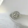 Botón metálico hueco de alta gama con forma de flor y pedrería estilo Chanel para abrigo de piel, abrigo de visón, suéter, hebilla decorativa para ropa