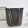 Tendencia Transfronteriza Diseño de Nicho Bolso de Hombro Tejido Bolsa de Gran Capacidad Bolso Cubo para Viajes Diarios Bolso Tejido para Mujer Venta al por Mayor