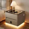 Mesita de noche inteligente para dormitorio del hogar, nuevo modelo 2026, lujo ligero con sensación de alta gama, gabinete popular de madera maciza con carga inalámbrica para dormitorio principal
