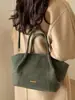 Bolsa Retrô de Grande Capacidade para Mulheres, Novo Estilo Outono e Inverno 2025, Bolsa de Palha Plissada de Ombro Único e Transversal para o Dia a Dia
