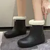 Botas de chuva por atacado Botas de chuva femininas de cano médio com cordão de moda à prova d'água Botas de chuva japonesas curtas de veludo quentes antiderrapantes resistentes ao desgaste sapatos d'água femininos