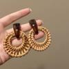 Aretes de Vacaciones en la Playa junto al Mar de Sicilia para Mujer, Pinzas para Oreja Espirales de Ratán Hechas a Mano Estilo de Alta Gama Sin Perforación