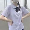 Camisa de manga curta estilo tailandês para o verão, gola redonda, estilo básico, disponível em branco e lilás claro, adequada para uniformes de classe estudantil e roupas femininas