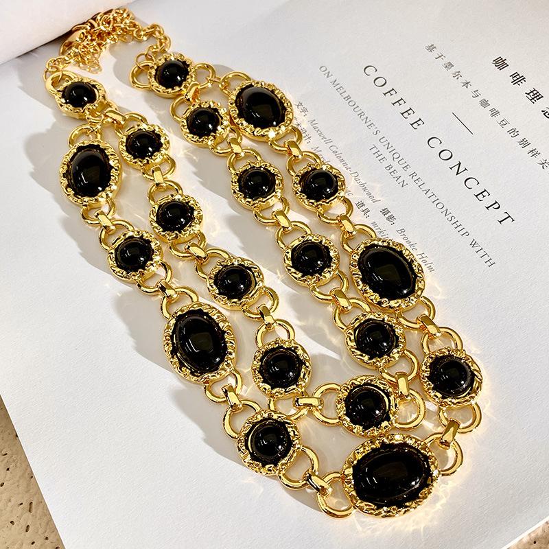 2308066 (1) Vintage重工浮雕圆形耳钉黑色项